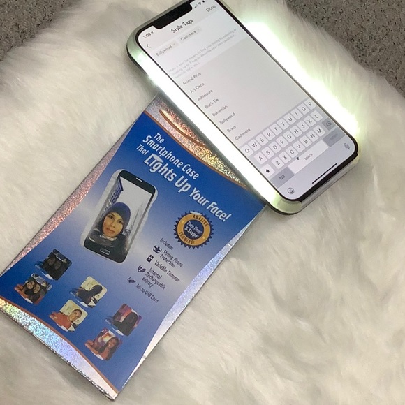 12 pro max Led light up selfie case - Picture 4 of 6